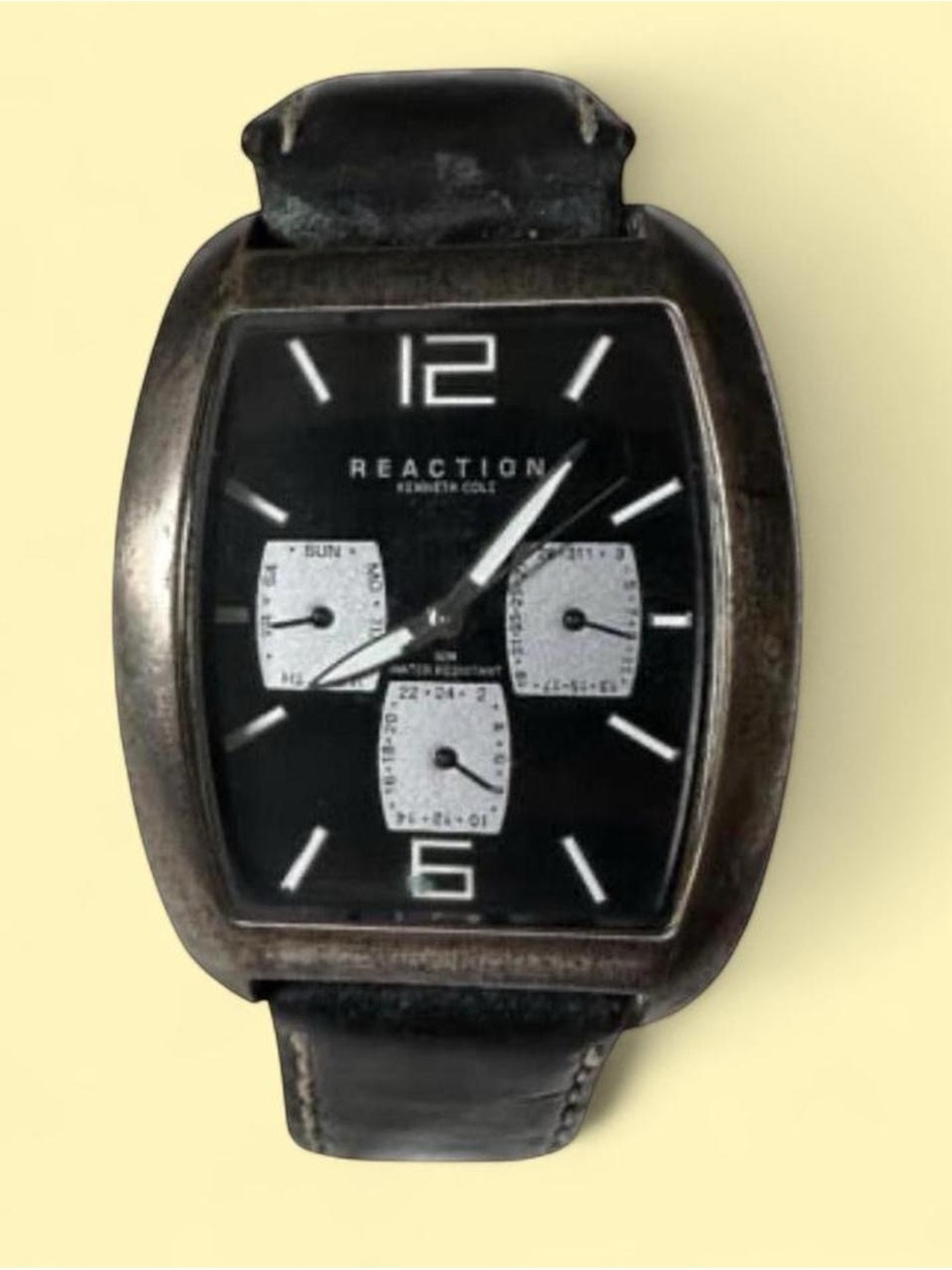 Kenneth Cole Reaction Men's Black Leather Strap Watch